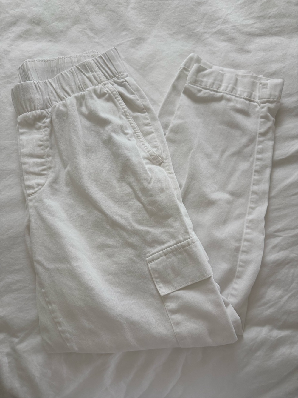 GAP White Cotton Casual Pants